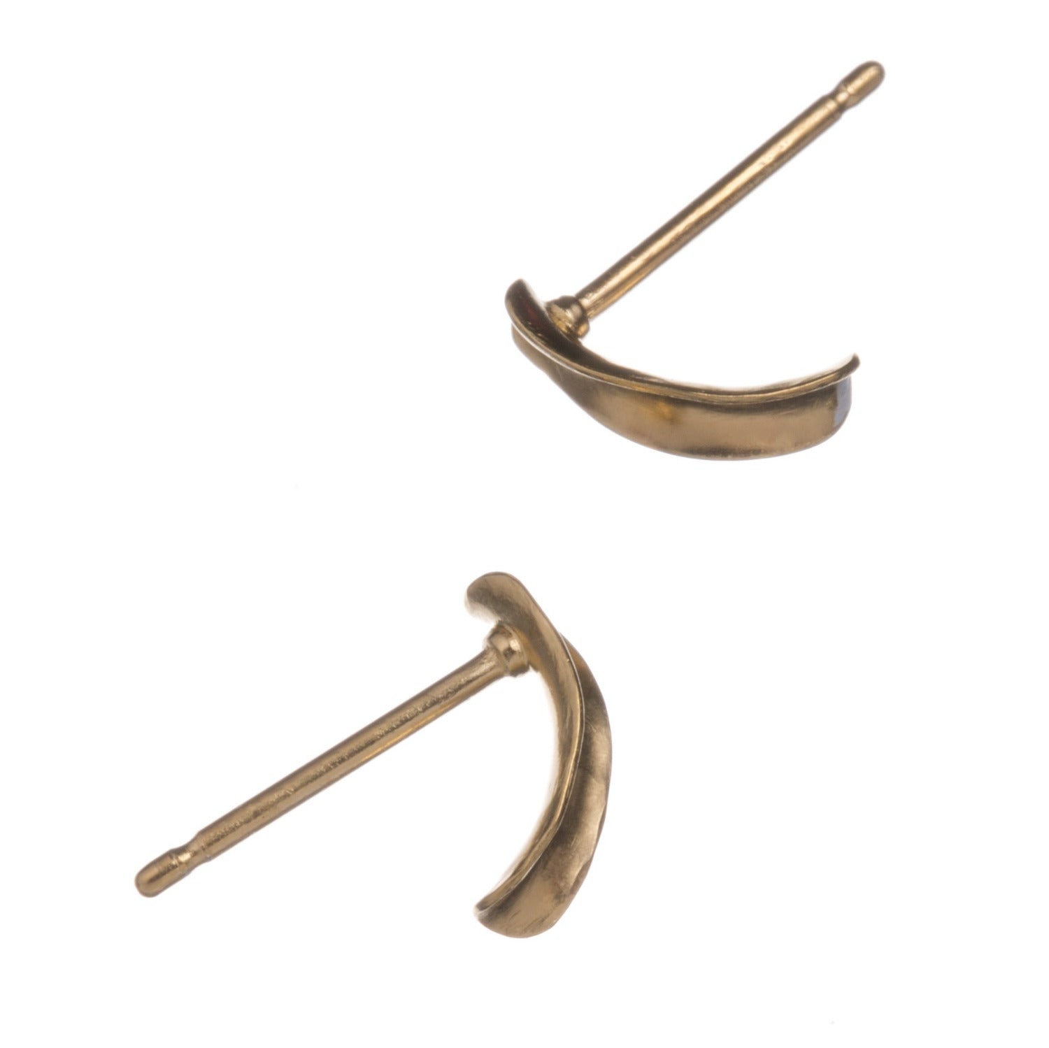 Demilune studs style 1, gold vermeil, from the side showing pins.